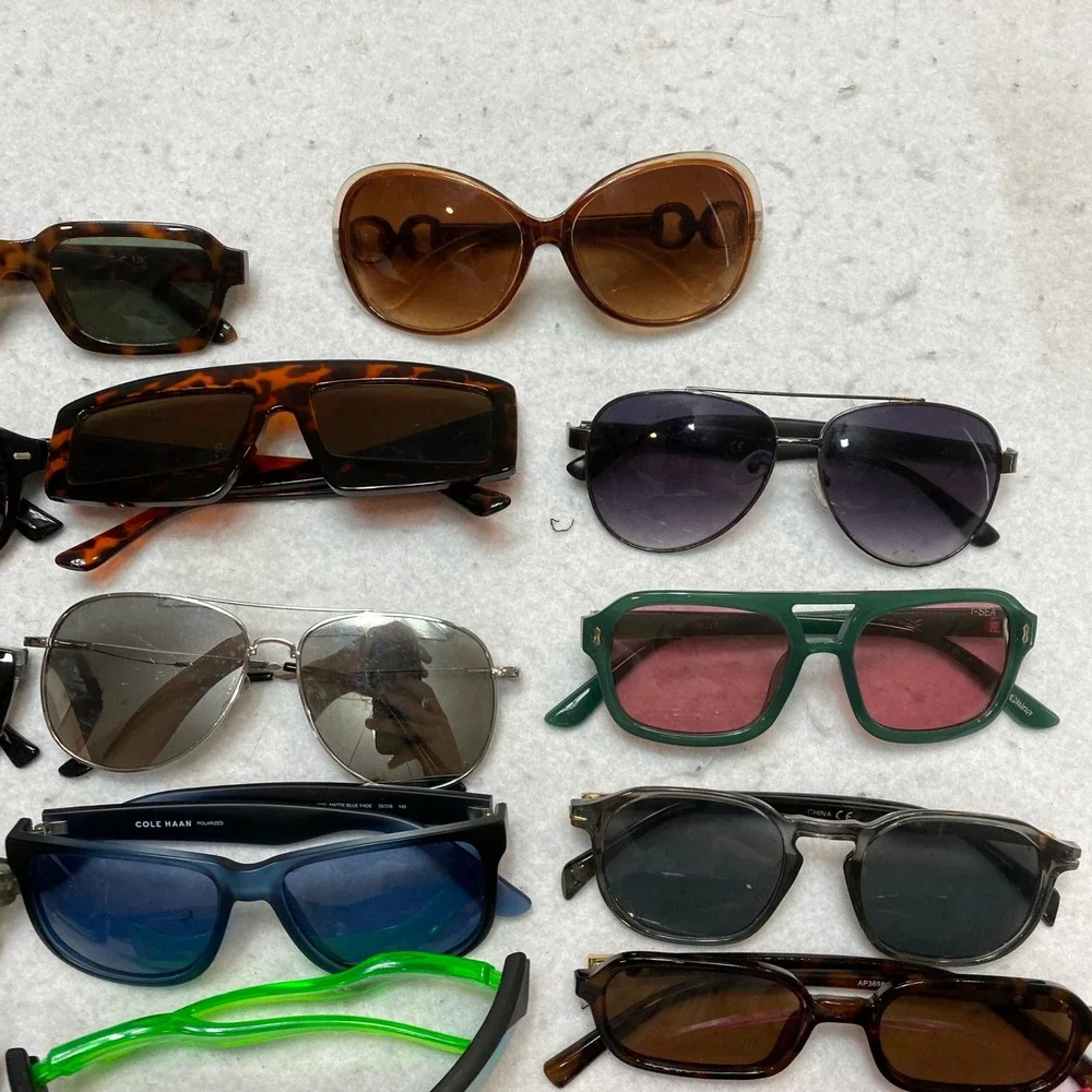 Lot Of 20 Mixed Sunglasses Unisex OS Multi Aviator Sport Shield Bundle